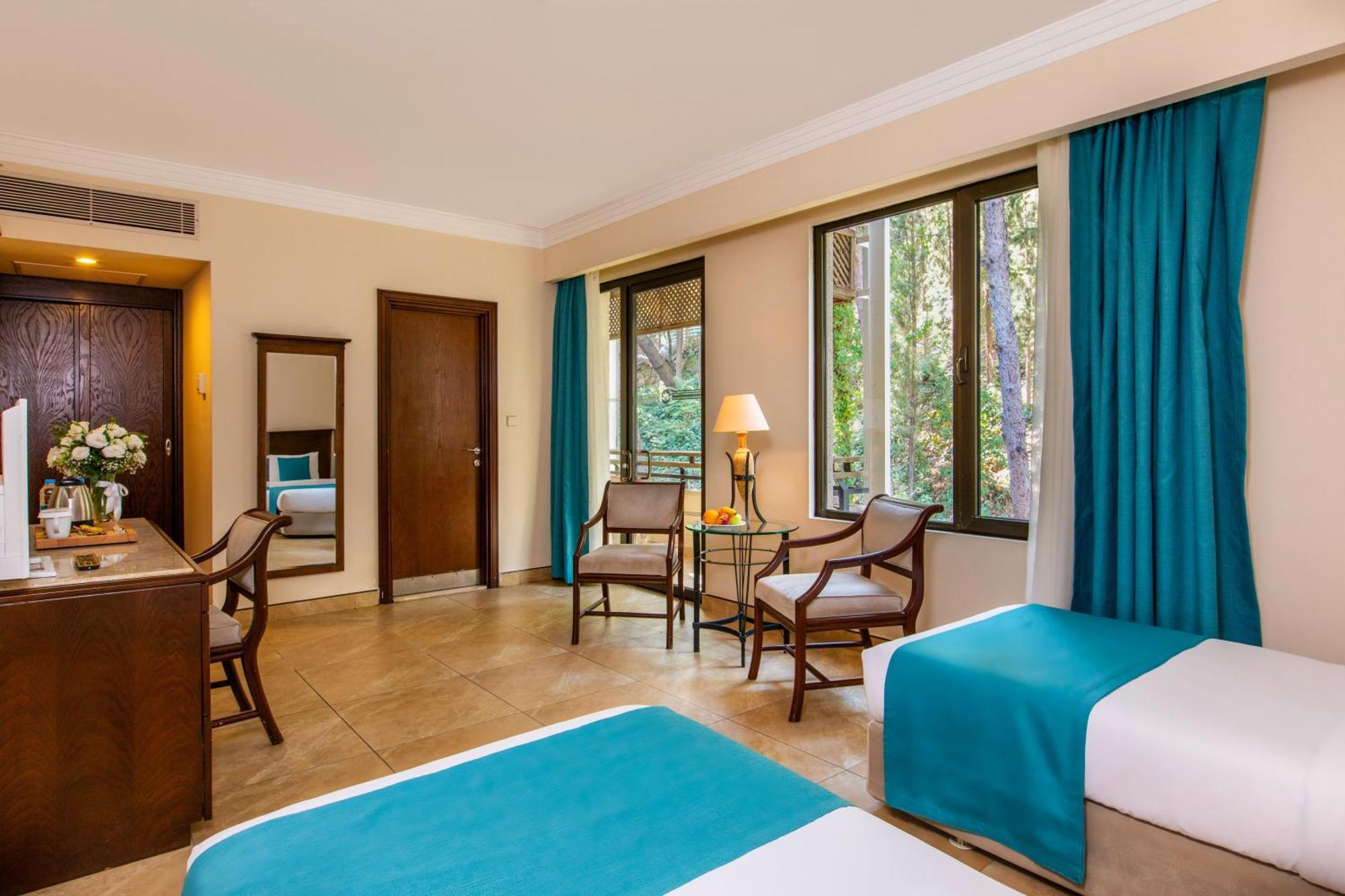 Labranda Mares Marmaris Hotel Esterno foto A room at the hotel
